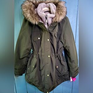 Vince Camuto Olive Parka with Thick Fleece Bib and Faux Fur Trim